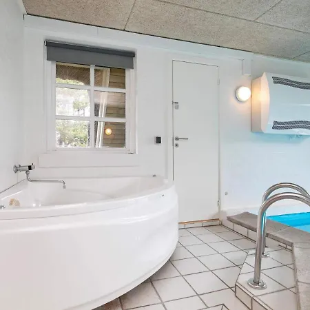 度假居 10 Person Holiday In Bl Vand