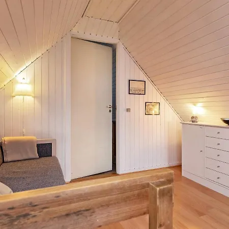 10 Person Holiday In Bl Vand *