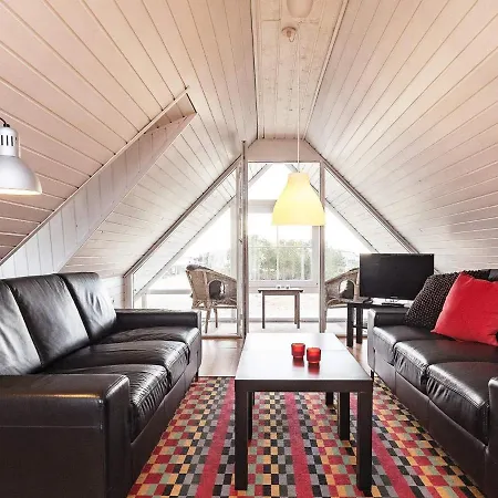 10 Person Holiday In Bl Vand *
